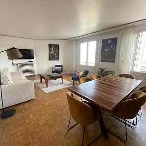 Magnifique , Paris Frankreich